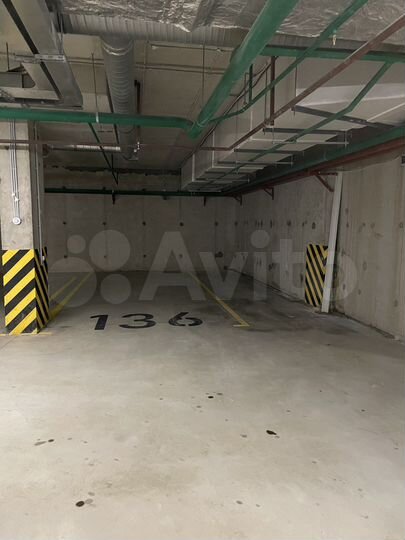 Машиноместо, 30 м²