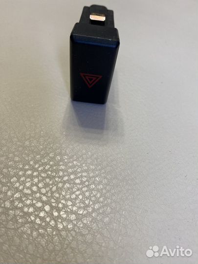 Кнопка аварийки приора