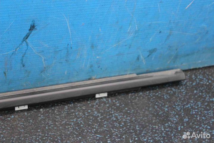 Молдинг стекла внешний Hyundai Solaris (Хендай Сол