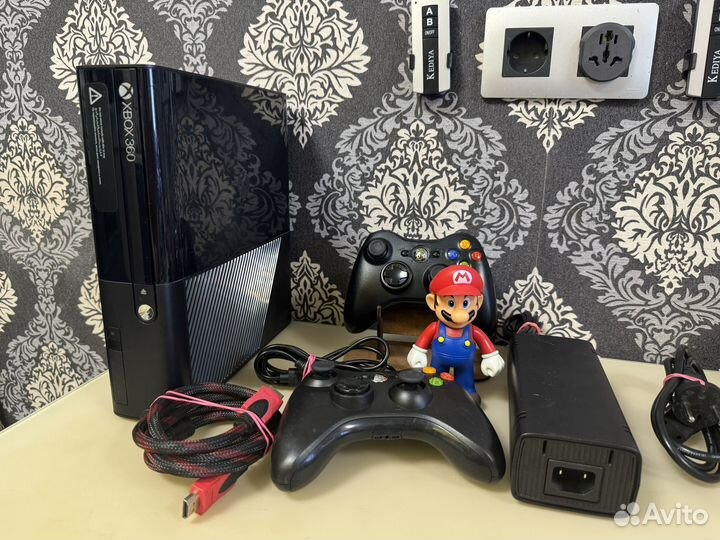 Xbox 360 slim freeboot прошитый 500GB