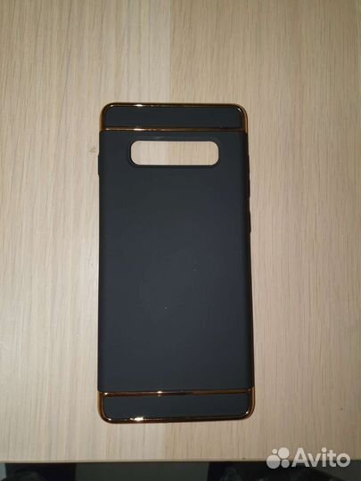 Чехол на galaxy S10+