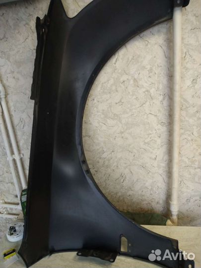 Крыло переднее левое Audi A8 D3 4E0821105K