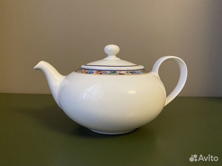 Заварочный чайник, фарфор. Новый. Стильный