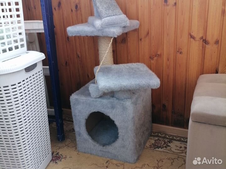 Домик для кошки с когтеточкой бу