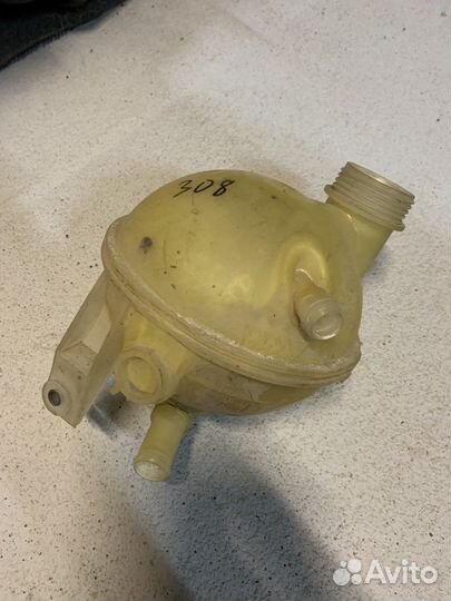 Расширительный бачок peugeot 308