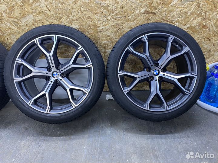 Колеса BMW G05,G06 275/40, 315/35 r21 741 М стиль