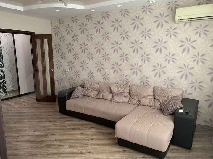 2-к. квартира, 53 м², 8/9 эт.