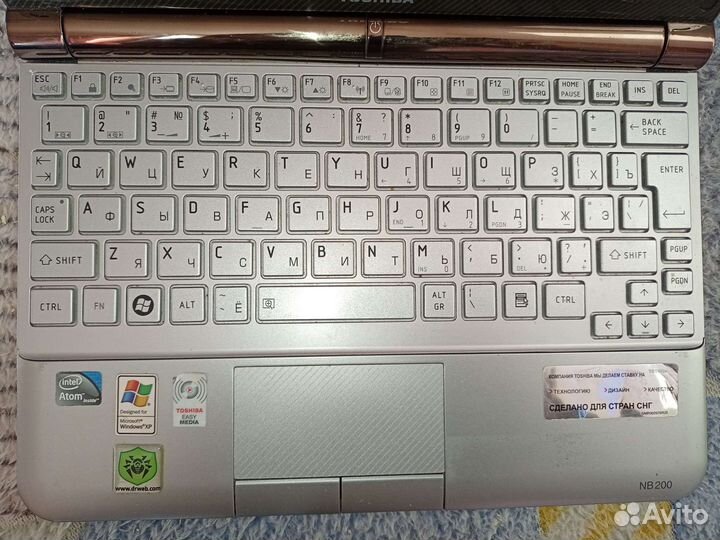 Ноутбук Toshiba NB200