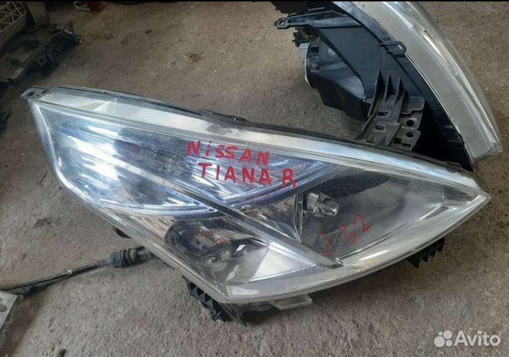 Фара левая правая Nissan Teana J32 ксенон