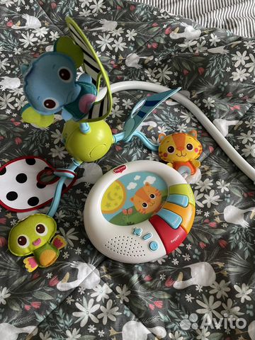 Мобиль на кроватку tiny love