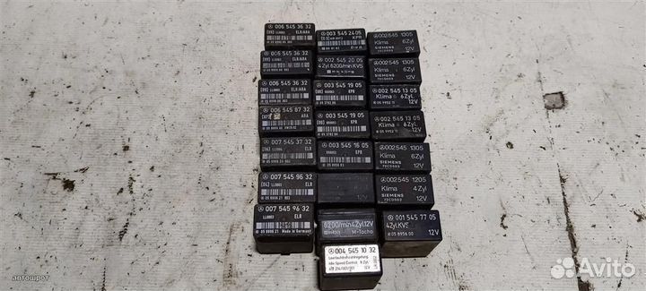 Реле топливного насоса mersedesbenz W124