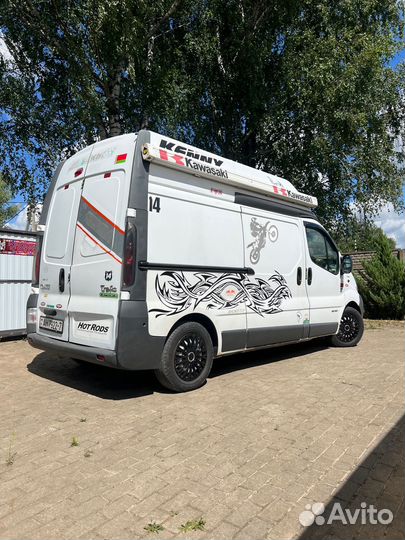 Кастенваген Renault Trafic, 2004