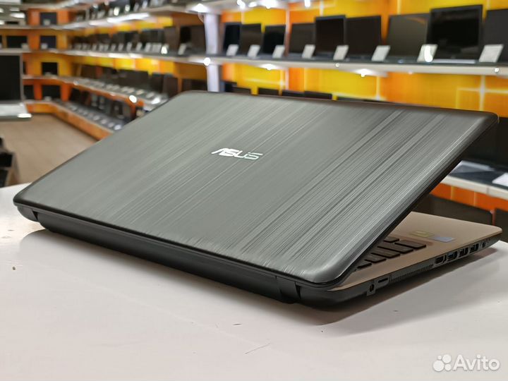 Ноутбук Asus 15.6