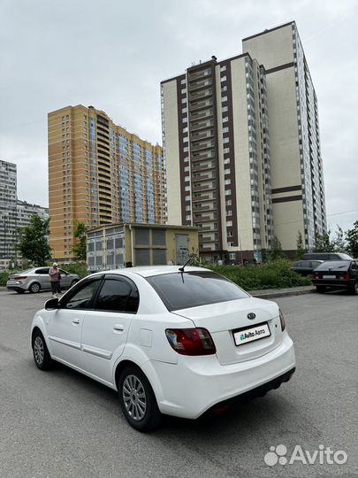 Kia Rio 1.4 AT, 2011, 251 000 км