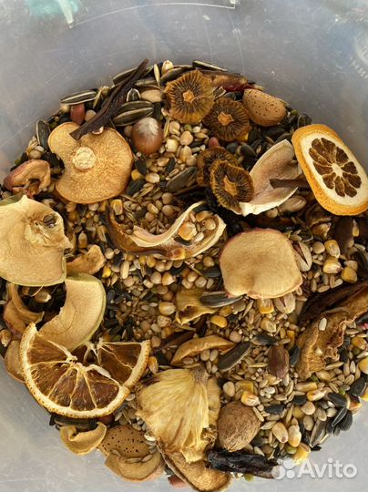 Корм для крупных и средних попугаев зерносмесь