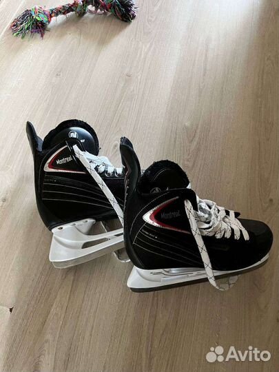 Коньки хоккейные