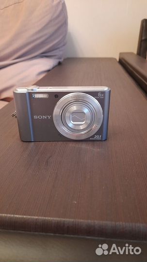 Компактный фотоаппарат