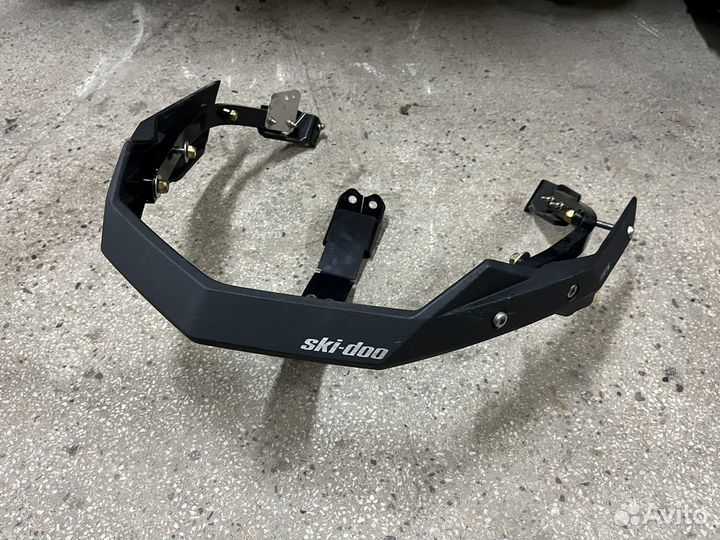 Бампер устленный BRP 860201228