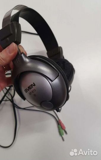 Наушники с микрофоном