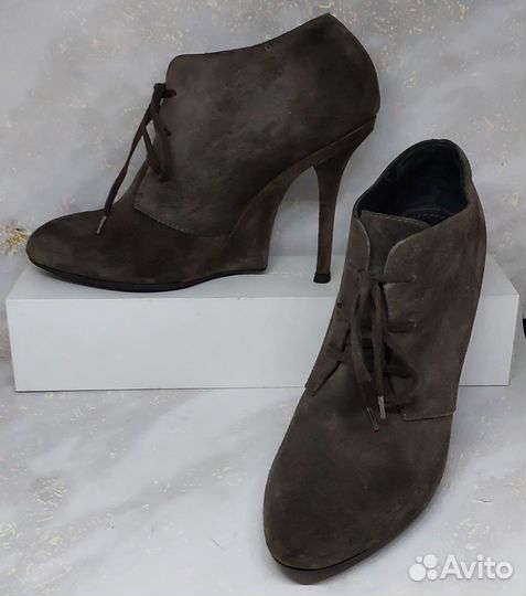 Ботильоны оригинал Yves Saint Laurent р. 39,5-40