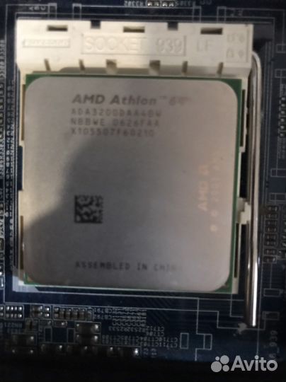 Материнская плата с процессором и кулером