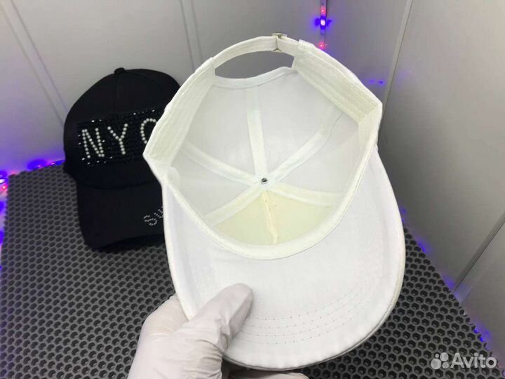 Кепка женская NYC supreme