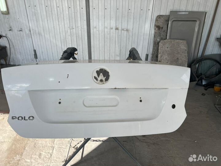 Крышка багажника volkswagen Polo седан