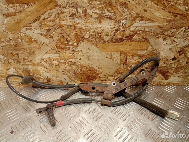 Датчик ABS задний правый Hyundai Santa Fe II 2.7