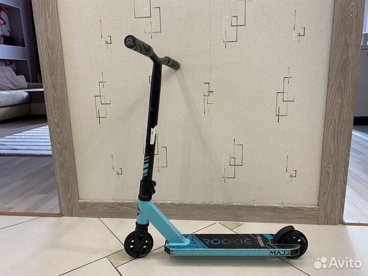 Трюковой самокат Madd Gear