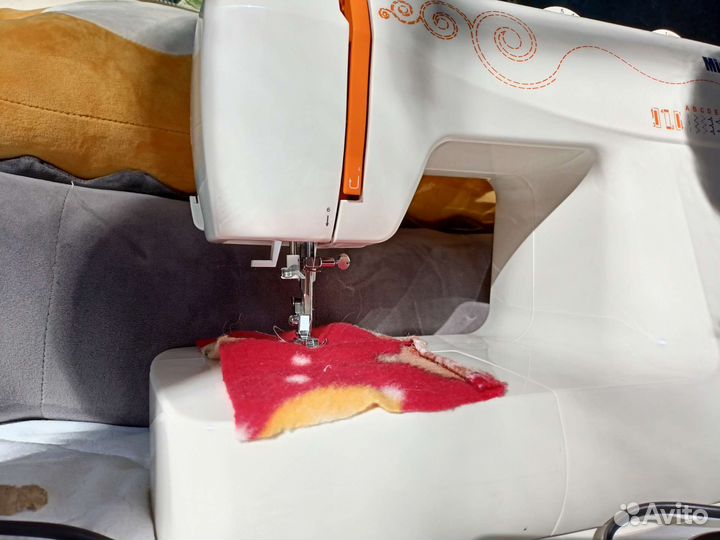 Швейная машина micron standard 112