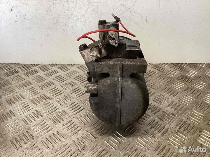 Компрессор системы кондиционирования Saab 900