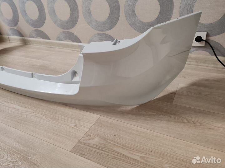 Задний бампер Веста крос б/у