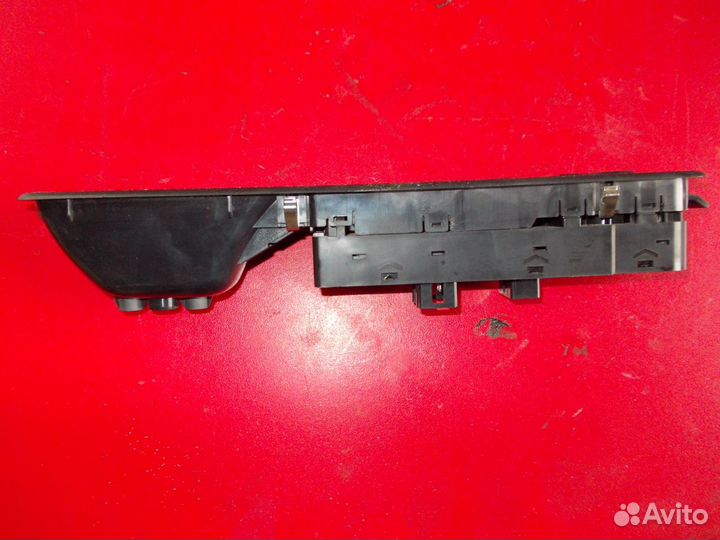 Рено Переключатель управления стеклоподъёмником