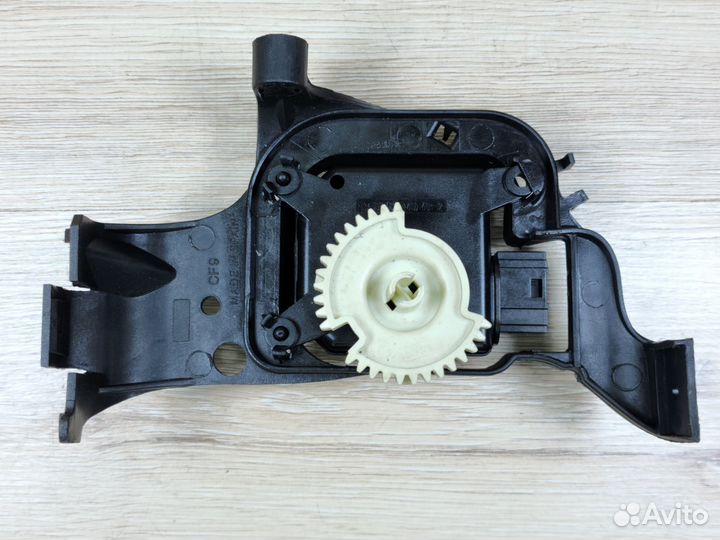 Сервопривод заслонки печки Audi Seat Skoda