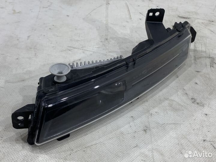 Противотуманная фара правая Range Rover Velar