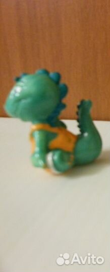 Киндер Солдатики Бегемоты Пингвины Динозавр Тачки