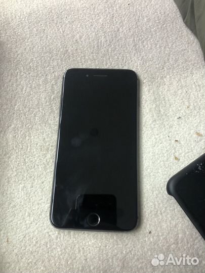 iPhone 8 Plus, 64 ГБ