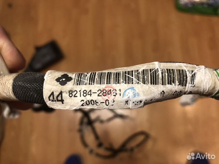 Проводка двери багажника Toyota Estima