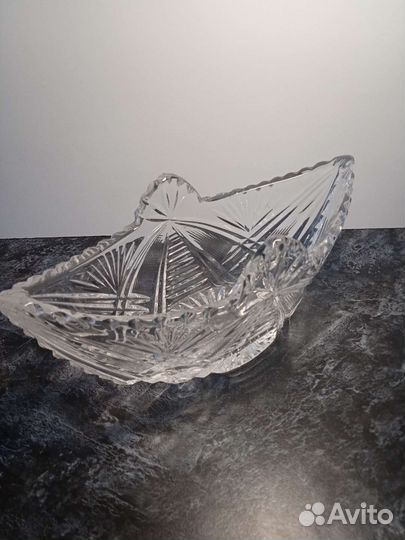 Ваза хрустальная