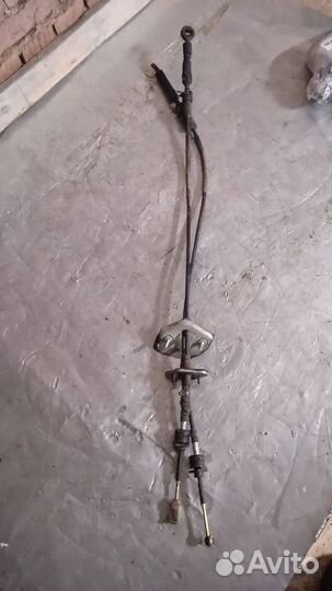 Трос кулисы МКПП Mitsubishi Carisma рест. 2001