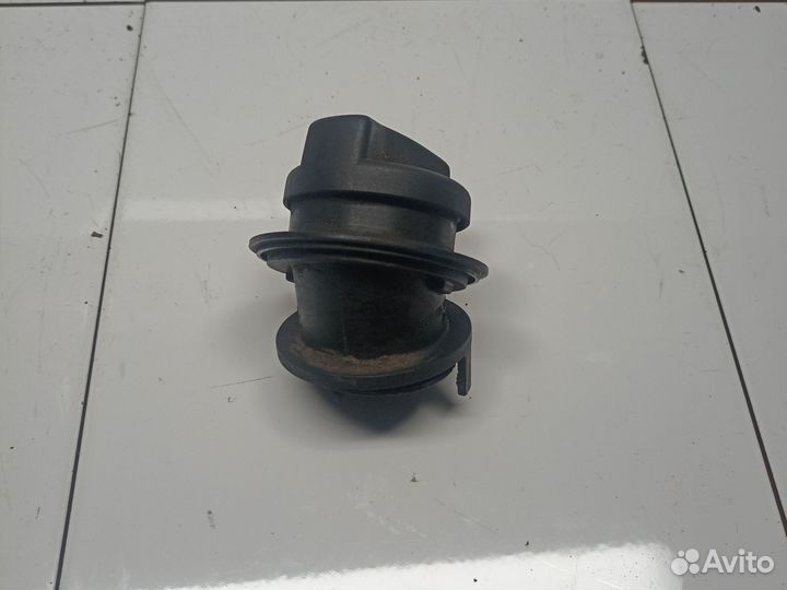 Горловина маслозаливная VW Transporter T5 1.9tdi