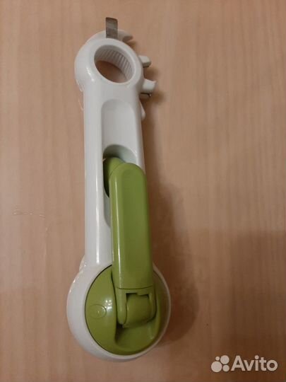 Универсальная открывалка 6 в 1 для банок,бутылок