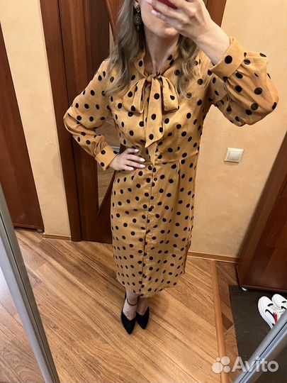 Платье шифоновое в горох с бантом