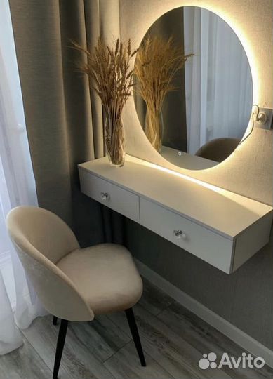 Туалетный столик с зеркалом на заказ