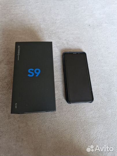 Samsung Galaxy S9, 4/64 ГБ