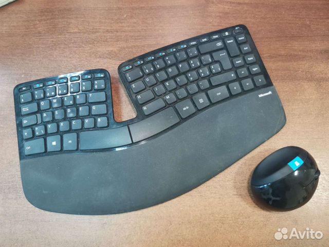 Клавиатура и мышь Microsoft Sculpt Ergonomic Deskt