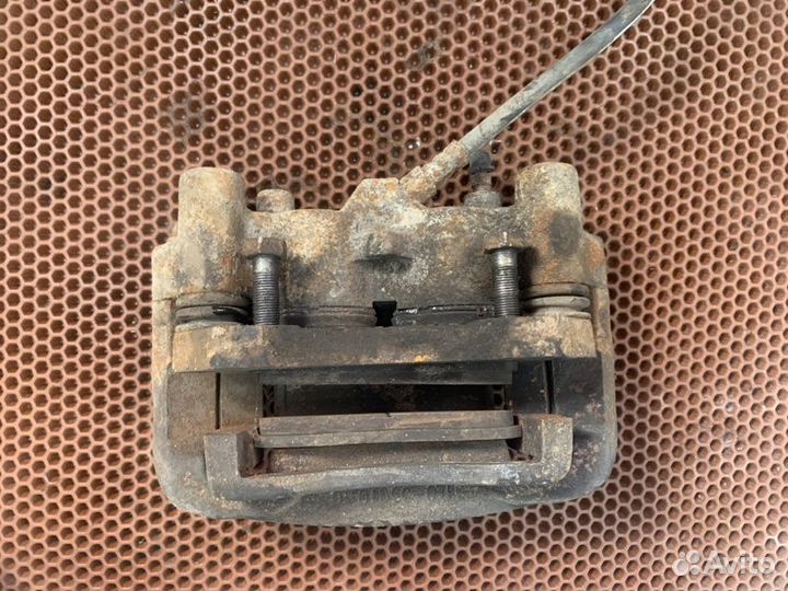 Суппорт передний левый УАЗ Патриот 23632 пикап