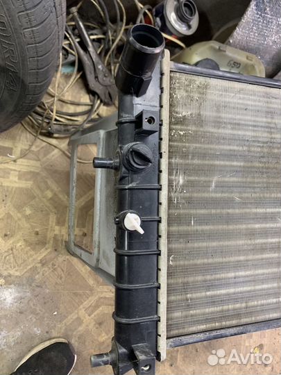 Радиатор на hyundai акцент