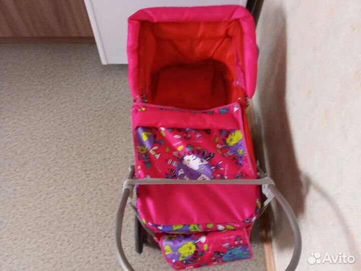 Кукольная коляска