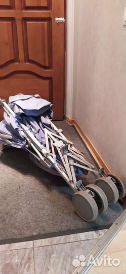 Прогулочная коляска
